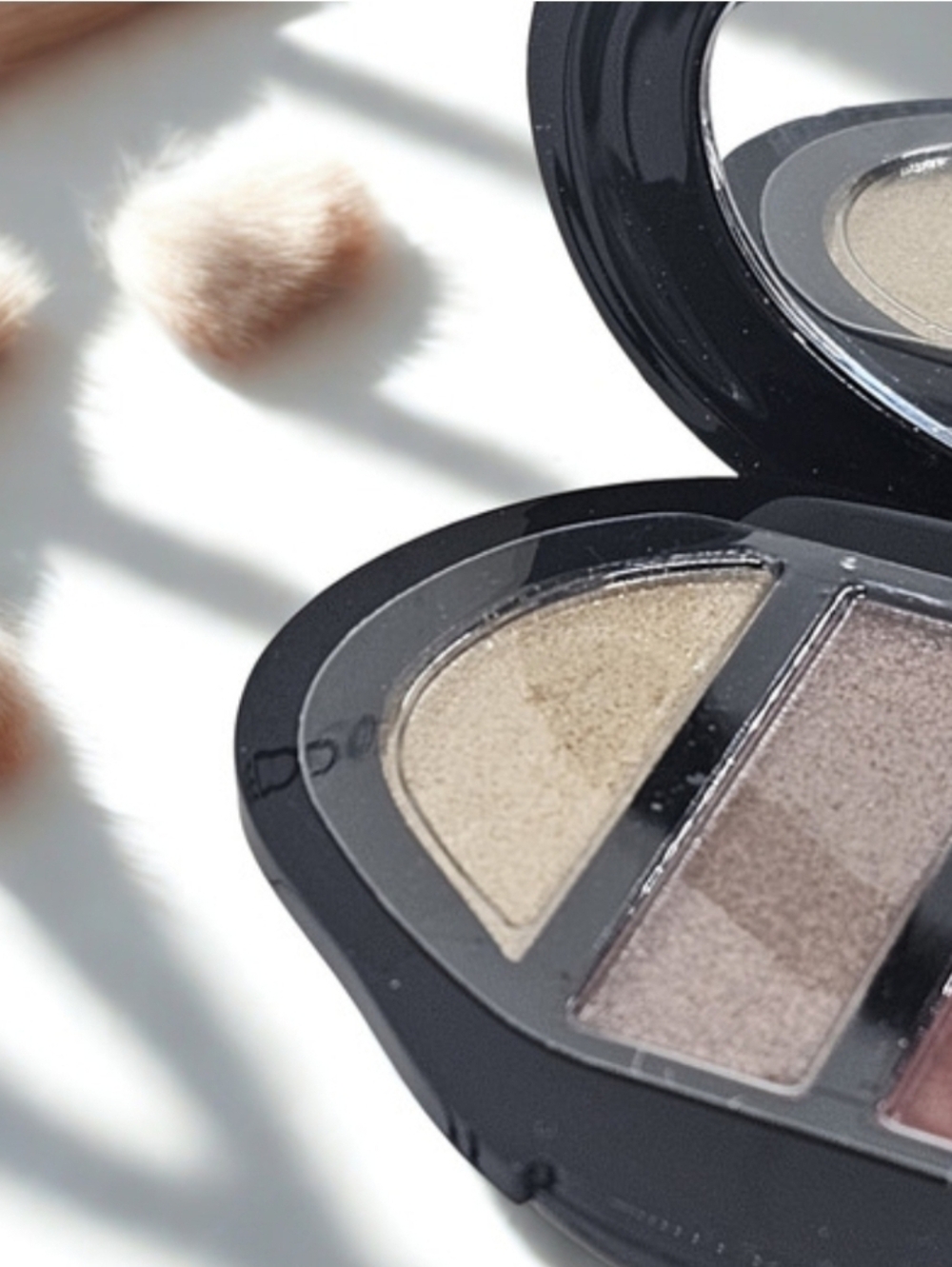 EyeshadowEyeshadow 5 ColorsAdd Eyeshadow 5 Colors/NWB/MSRP$75 - Picture 2 of 5